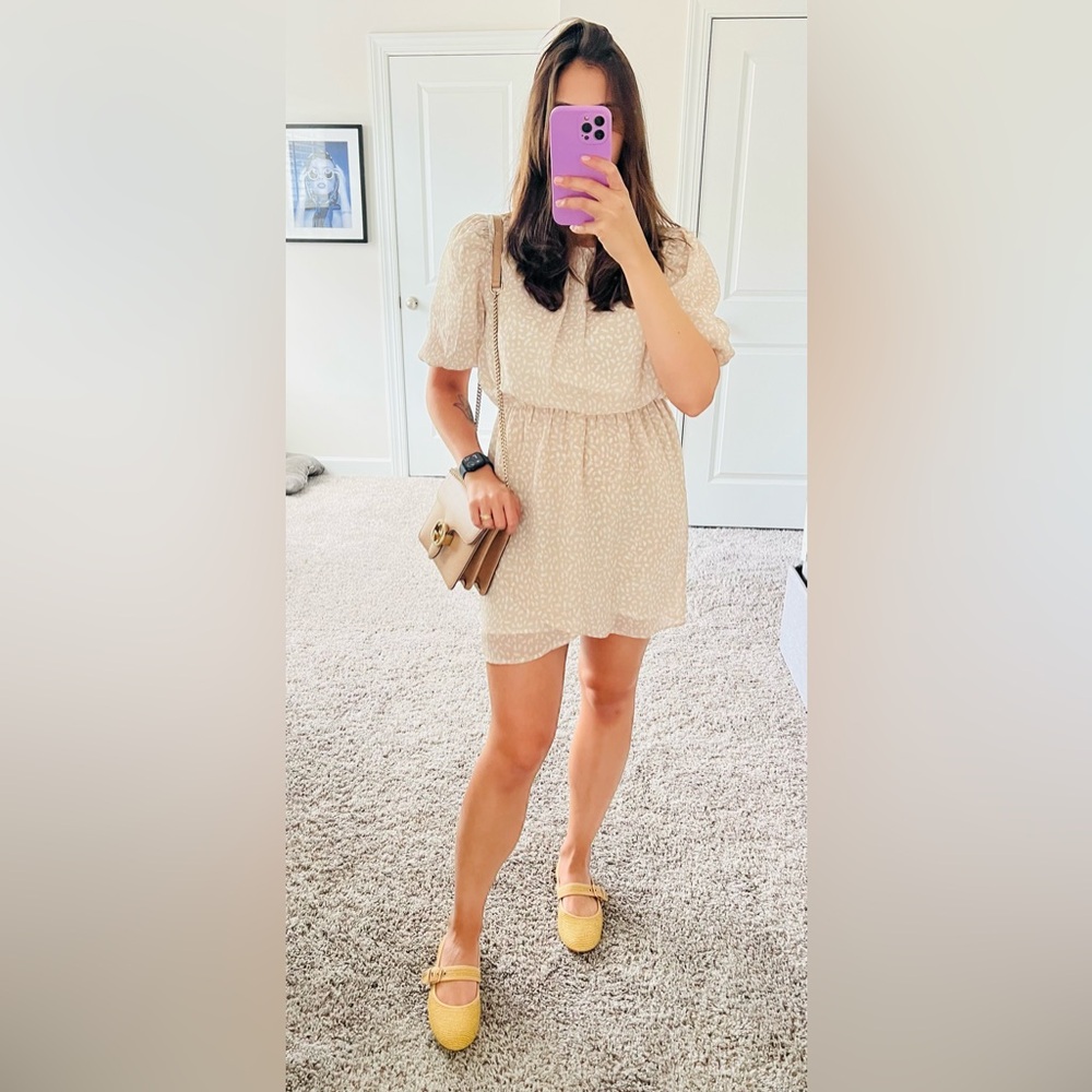 ✨ Classic Nude Puff Sleeve Dress – Size M
